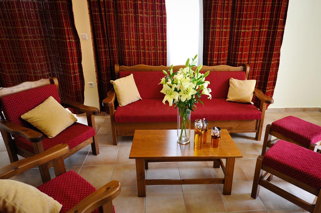 Verga Apartments & Suites Kalamata Luaran gambar